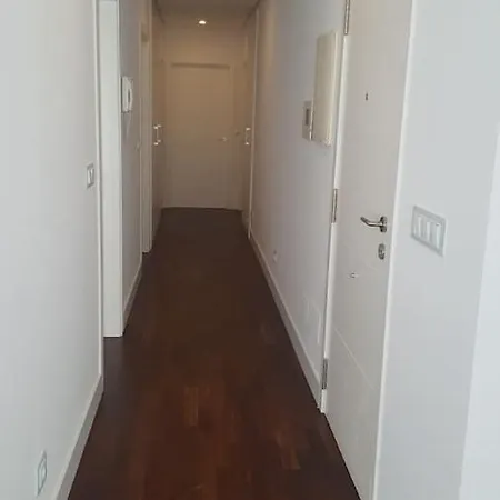 Pisos Centricos De 3 아파트