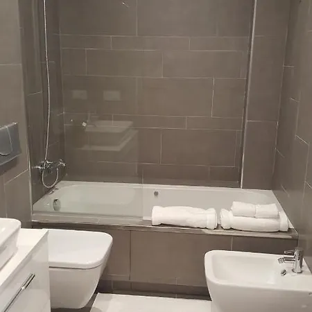 아파트 Pisos Centricos De 3